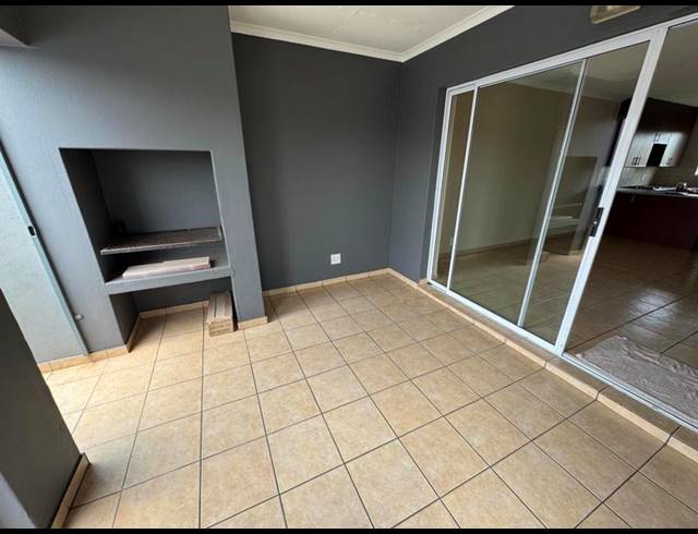 2 BEDROOM TOWNHOUSE FOR SALE IN BIRCHLEIGH